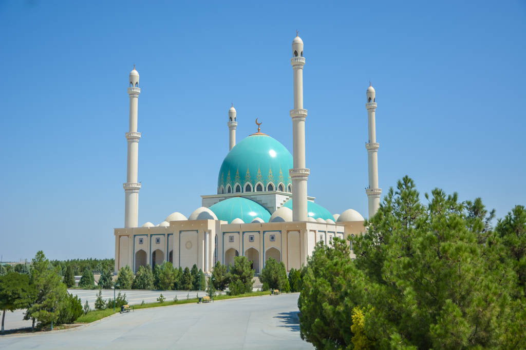 agencia especializada, Ashgabat, Bakharden, Balkanabat, Kopet Dag, Kow Ata, Nisa, Turkmenistan, viaje en pareja